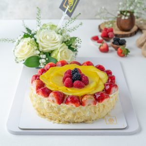 Vanilla Custard Cake With Flower