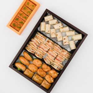 Mix Sandwich Box And Basbousa Qestha Box